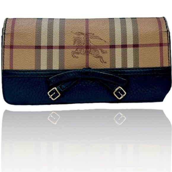 Burberry Handbags - Burberry Pebbled Plaid Navy Leather Blue Wallet